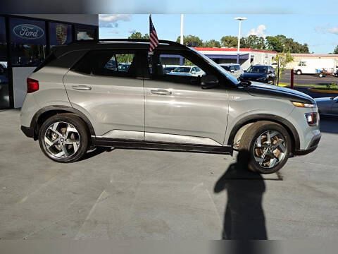 2021 Hyundai Venue SEL