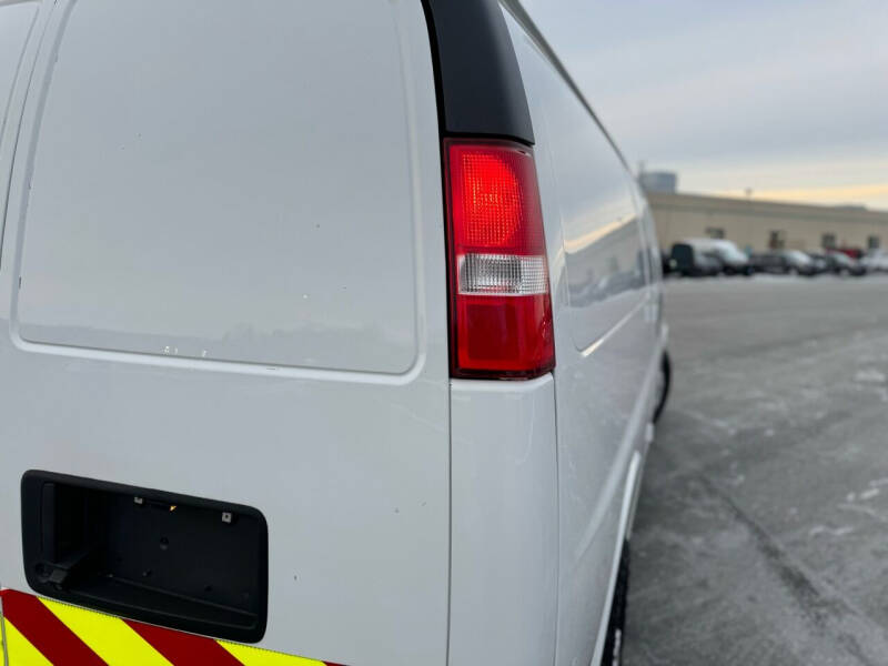 2019 Chevrolet Express 2500