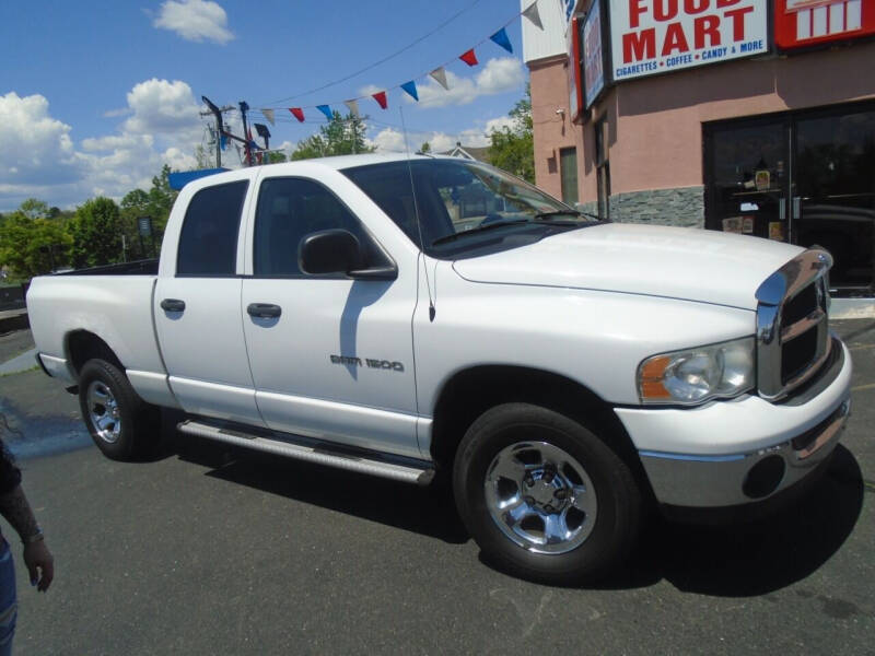 2004 Dodge Ram Pickup 1500 Laramie