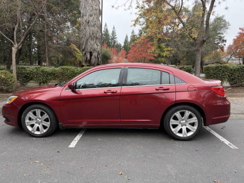 2013 Chrysler 200 LX