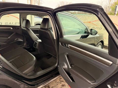 2017 Volkswagen Passat 1.8T SE