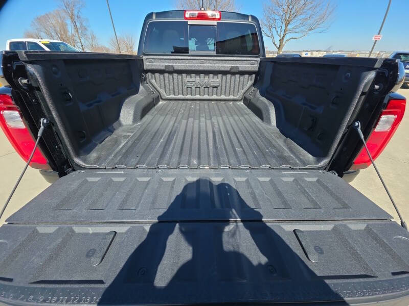 2023 GMC Canyon AT4