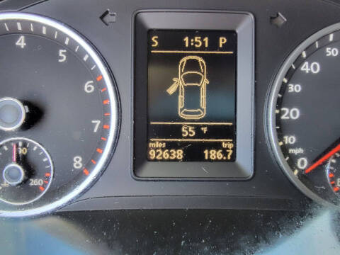 2012 Volkswagen Tiguan LE