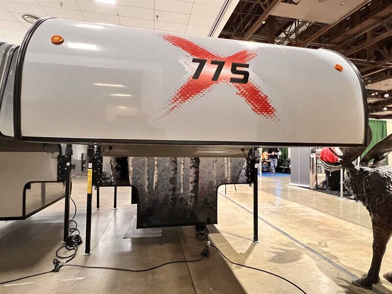 2025 Travel Lite 775X