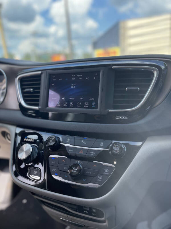 2018 Chrysler Pacifica Touring L