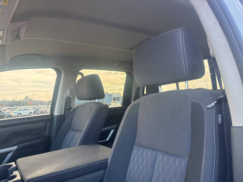 2021 Nissan Titan SV