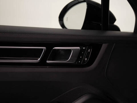 2023 Porsche Cayenne Turbo