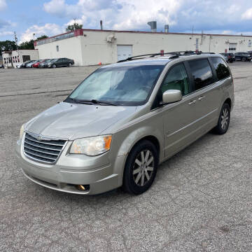 2009 Chrysler Town and Country for sale at Five Star Auto Center in Detroit MI