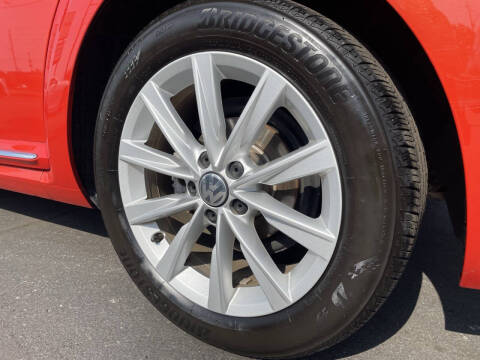 2018 Volkswagen Beetle 2.0T S