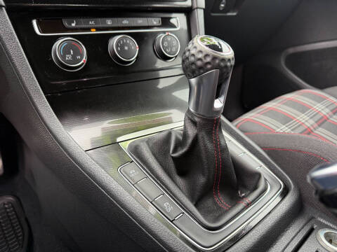 2015 Volkswagen Golf GTI Autobahn