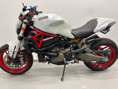 2015 Ducati Monster 821