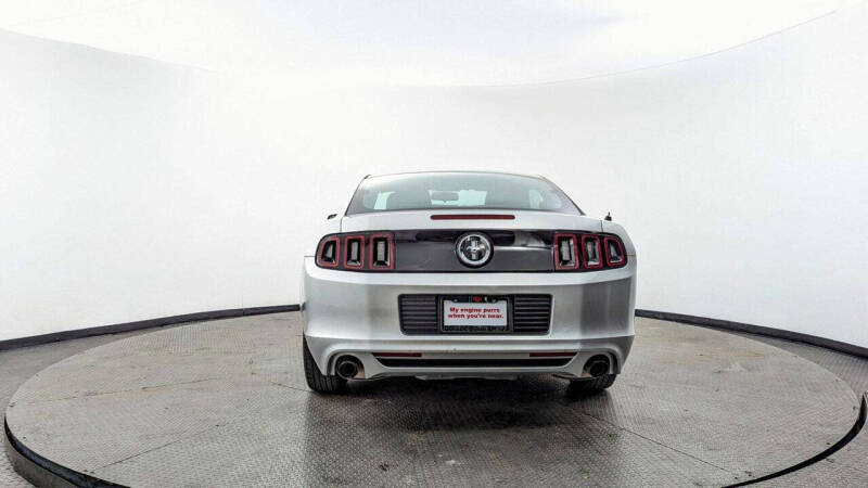 2014 Ford Mustang V6