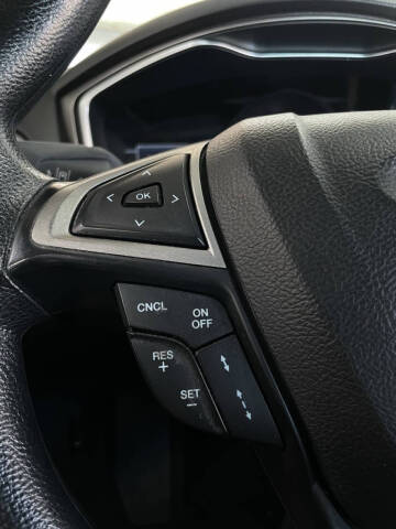 2019 Ford Fusion Hybrid SE