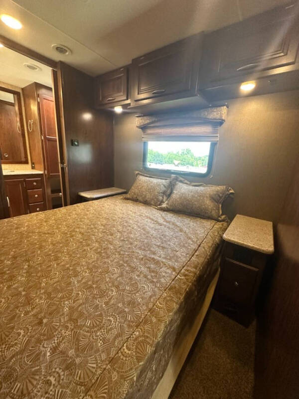 2016 Coachmen Mirada