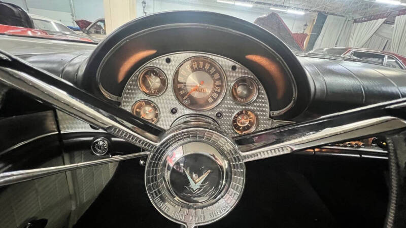 1957 Ford Thunderbird