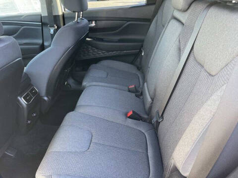 2023 Hyundai Santa Fe SE