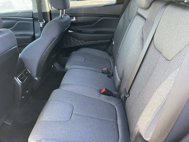 2023 Hyundai Santa Fe SE