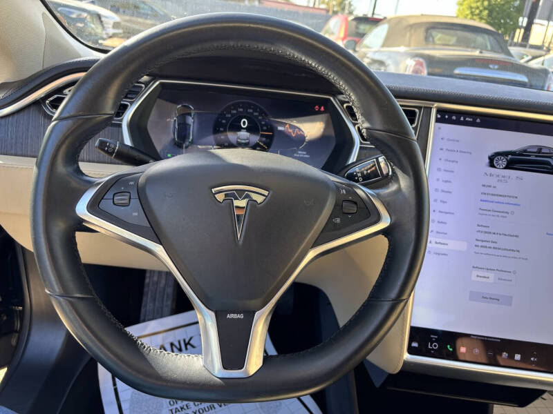 2013 Tesla Model S