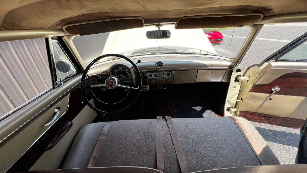 1953 Ford Crestline 19