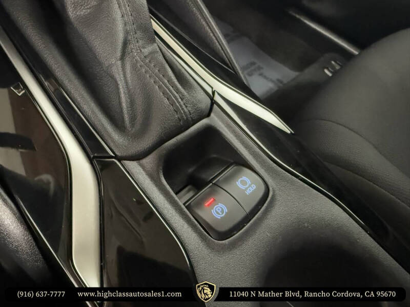 2022 Toyota Corolla LE