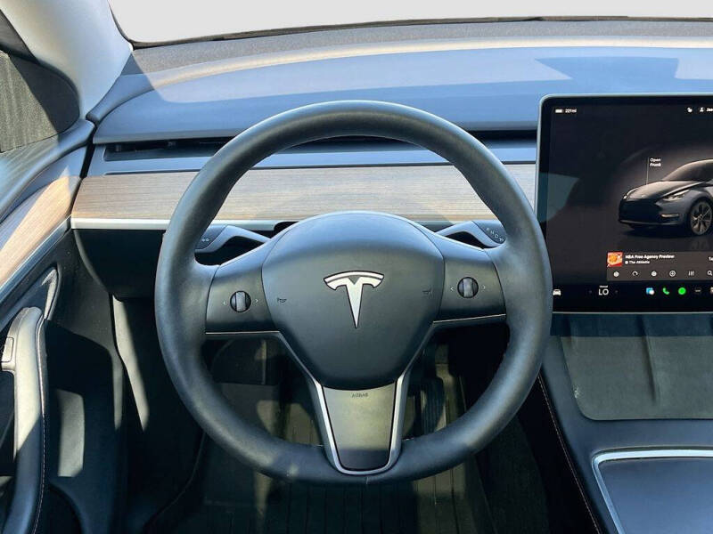 2025 Tesla Model Y Long Range