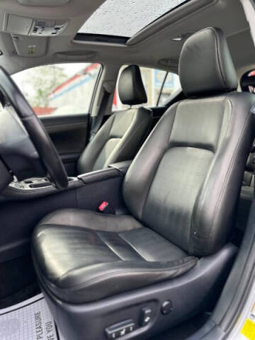 2013 Lexus CT 200h