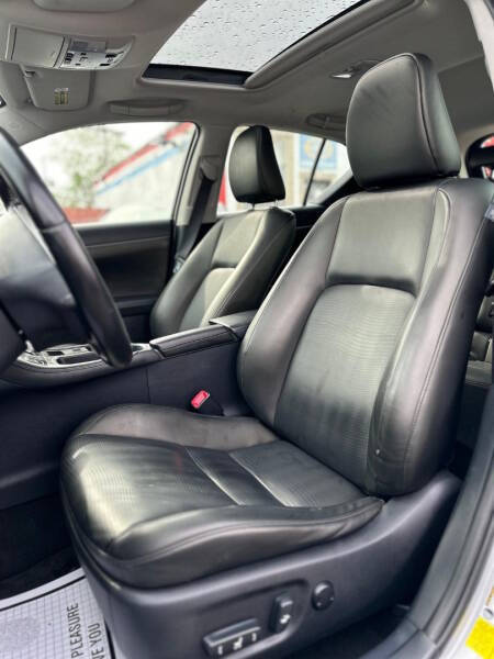 2013 Lexus CT 200h