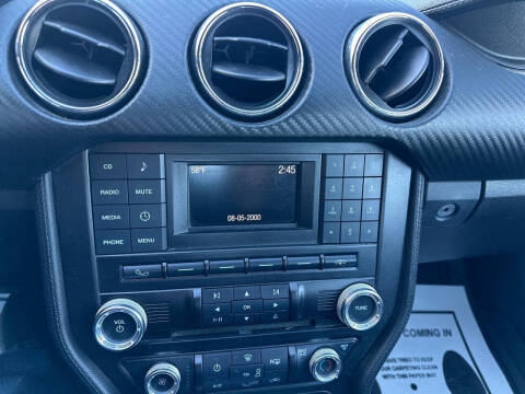 2016 Ford Mustang V6