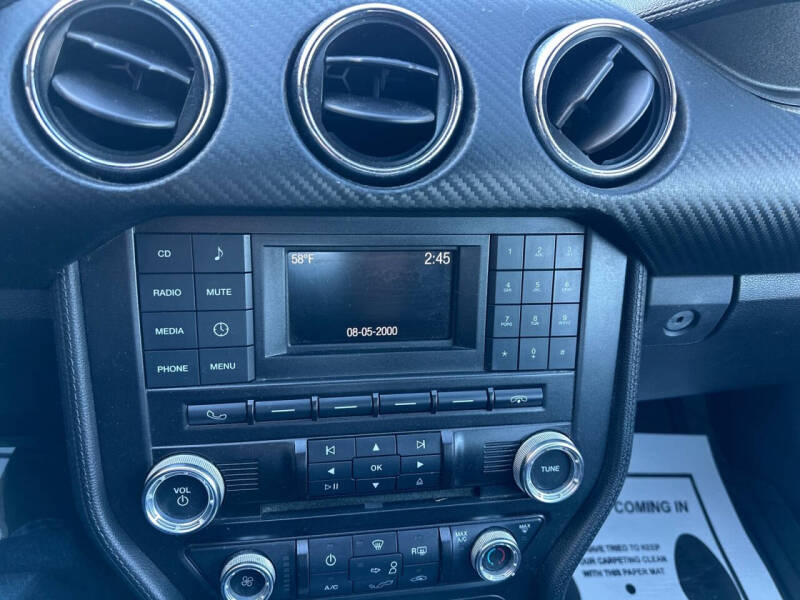 2016 Ford Mustang V6