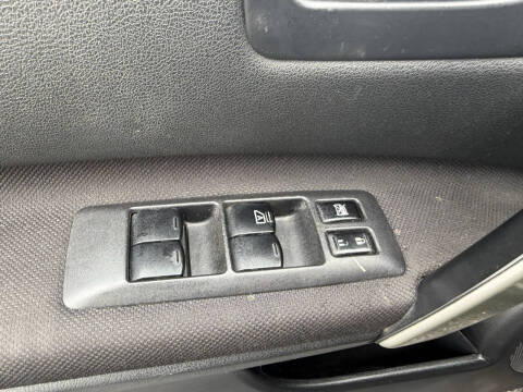 2011 Nissan Rogue S