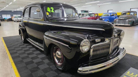 1942 Ford Super Deluxe