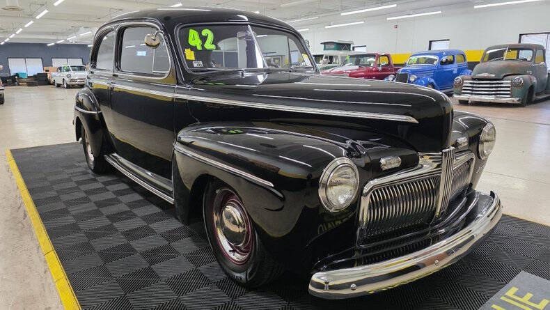 1942 Ford Super Deluxe