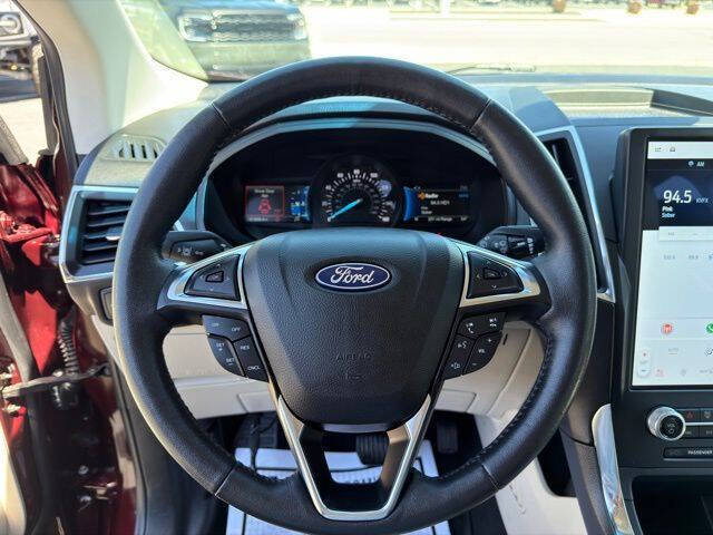 2022 Ford Edge Titanium