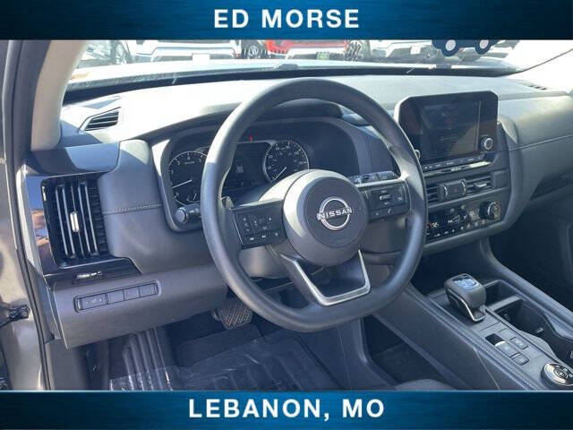 2024 Nissan Pathfinder S