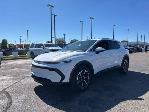 2026 Chevrolet Equinox EV LT 2