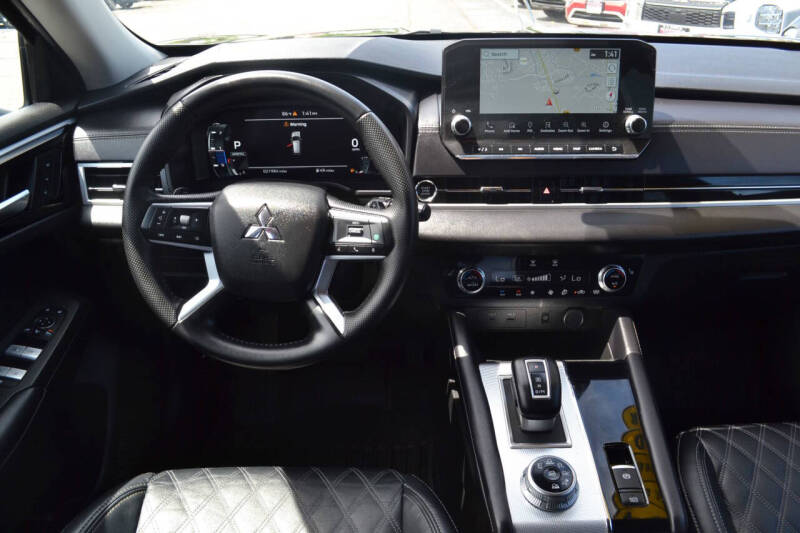 2024 Mitsubishi Outlander SEL