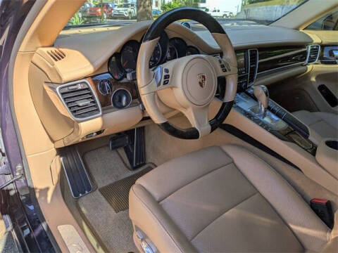 2015 Porsche Panamera 4