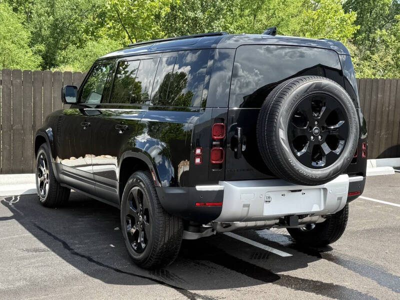 2025 Land Rover Defender 110 P400 S