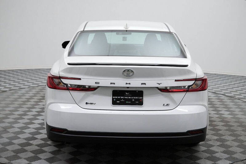 2025 Toyota Camry LE