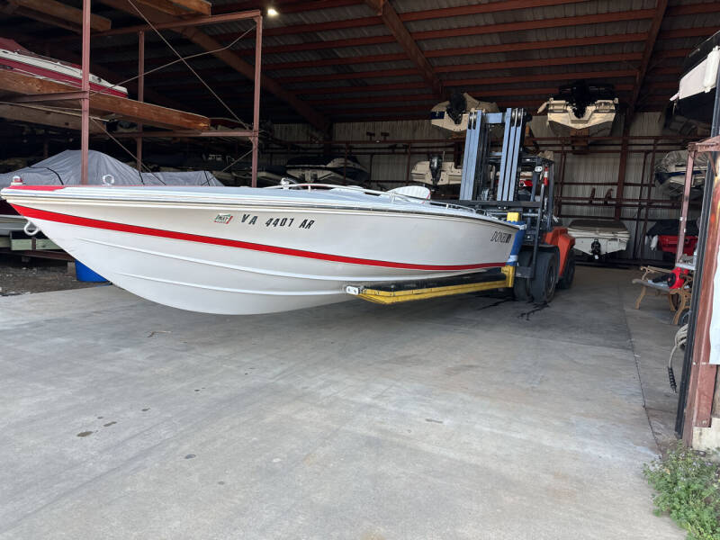 1998 Donzi Sweet 16 for sale at Performance Boats in Mineral VA