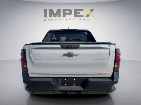 2025 Chevrolet Silverado EV RST