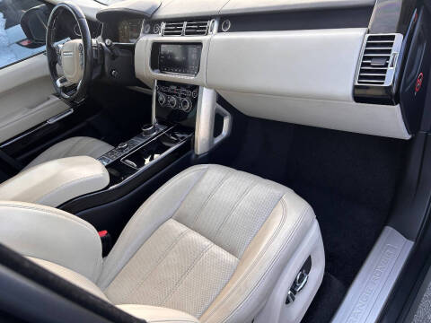 2017 Land Rover Range Rover HSE