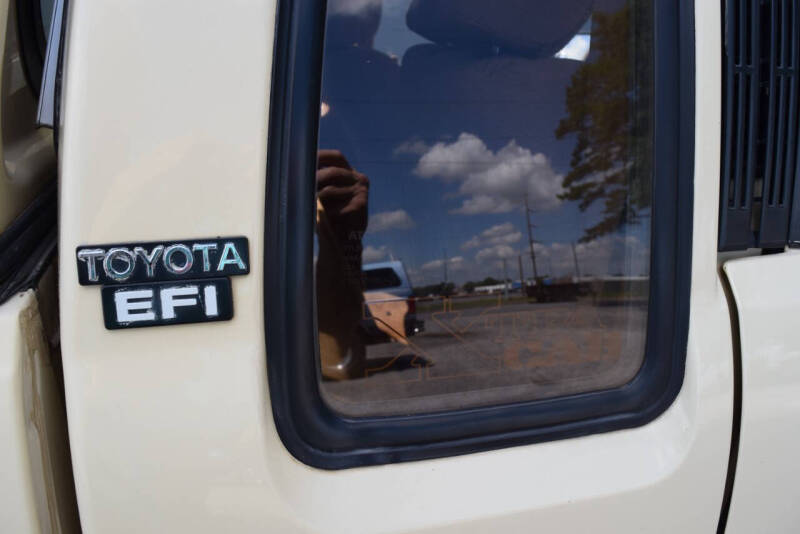 1988 Toyota Pickup SR5