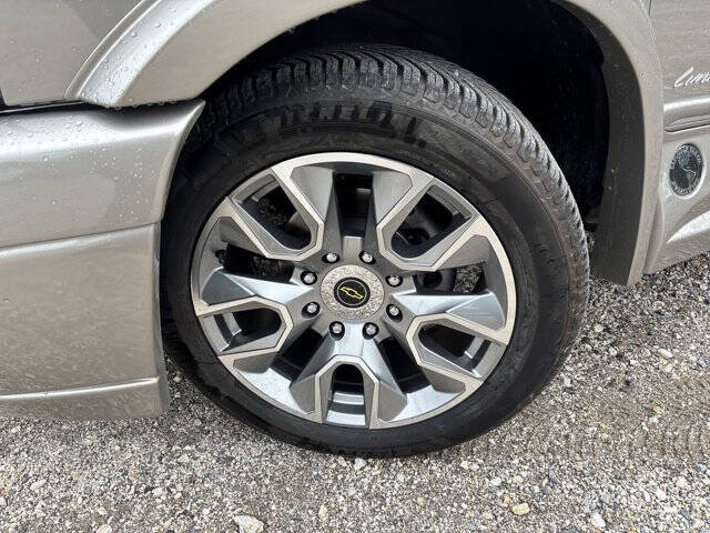 2025 Chevrolet Express 2500