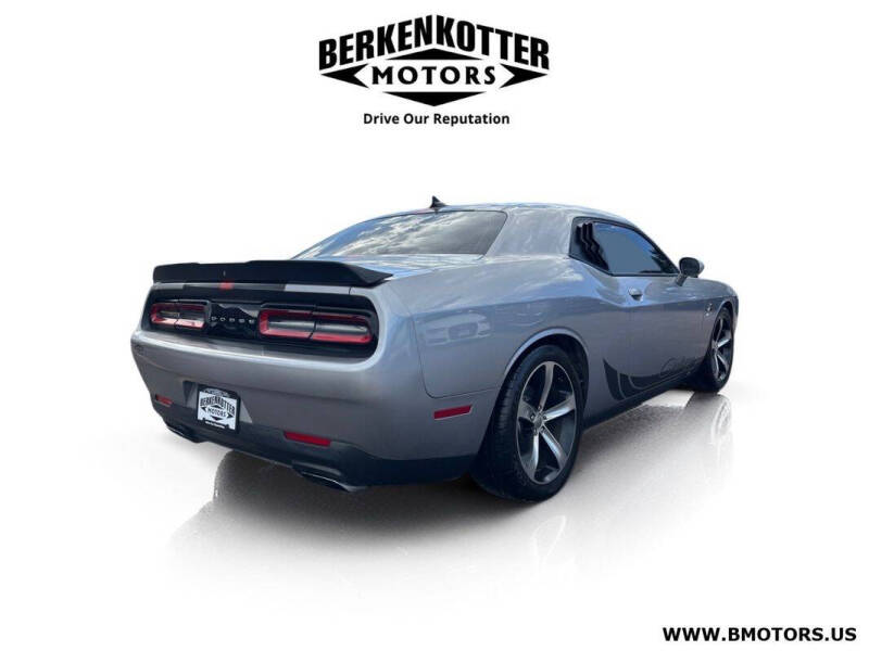 2015 Dodge Challenger R/T Plus Shaker