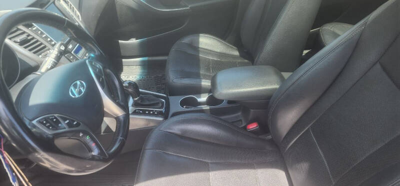 2013 Hyundai Elantra GT Base photo 6