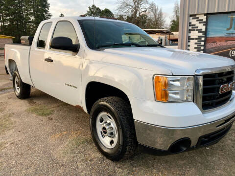 2010 GMC Sierra 2500HD for sale at Jeremiah 29:11 Auto Sales in Avinger TX