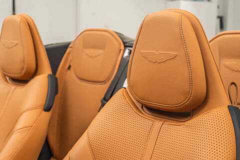 2025 Aston Martin DB12 Volante