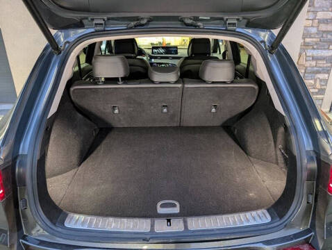 2025 Genesis GV70 2.5T Standard