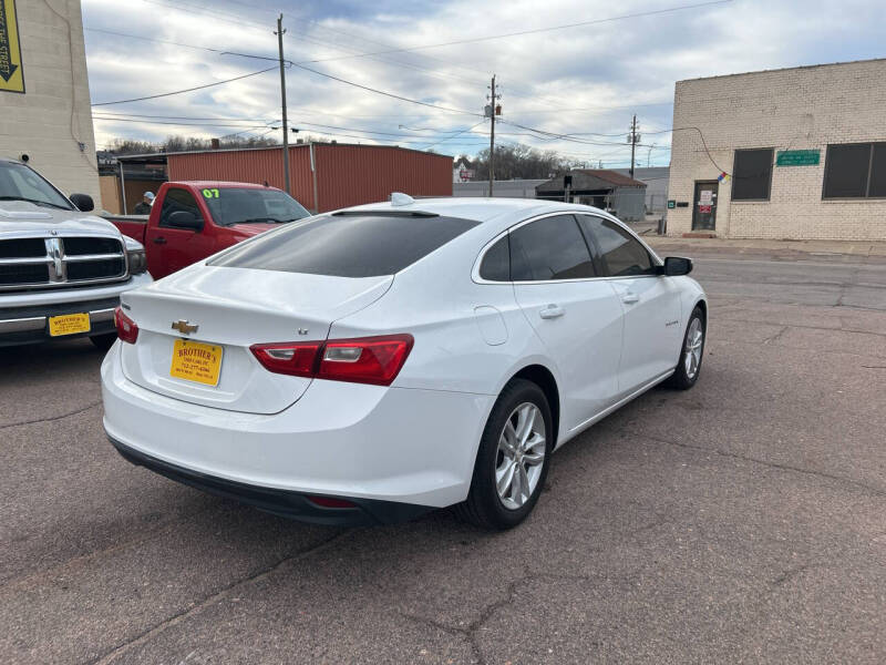 2017 Chevrolet Malibu LT